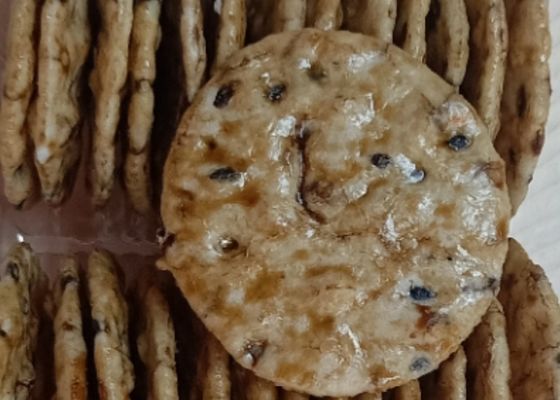 Kein Färbungssojasoßen-Aroma des indischen Sesams briet Reis-Cracker-knusperige Imbisse alles Alter