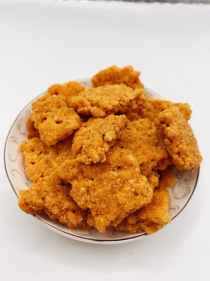 Salzige Eiersäure Trockenes Fleisch Floss Klebrige Reis Cracker Mischung Reich und weich Aroma Knisperndes Reis Braten Reis Kruste Guoba