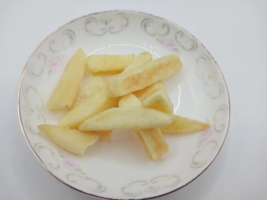 Zwiebelgeschmeckte roh geschnittene Pommes