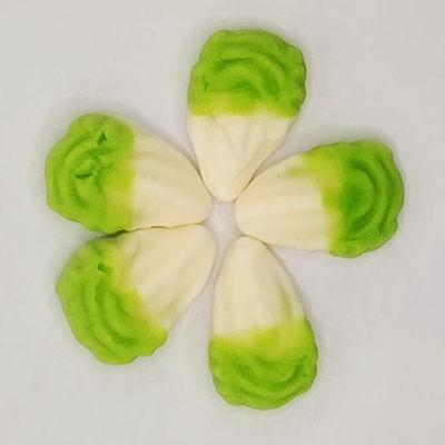 Lustig geformte Gummibärchen, bunte Scheiben und kreative Formen