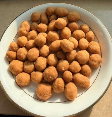 Mit BBQ-Fünf-Gewürze-Rindfleischgeschmack überzogene Erdnüsse