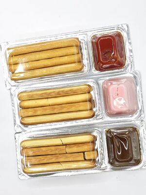 Erdbeerspitzen mit echtem Erdbeerpuree und mit Kalzium angereichertem, nicht-GVO-Kinder-Lunchbox-Leckerei