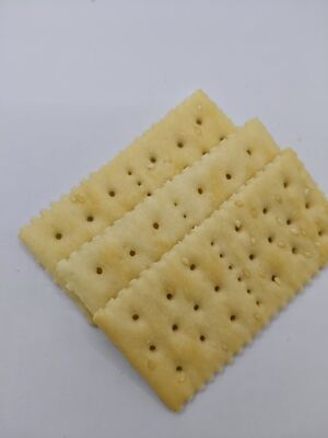 Großeinkauf Sesam-Soda-Cracker ohne Zuckerzusatz - Clean-Label-Fermentgebäck mit Vollkornmehl