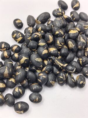 Knusprig, schmackhaft, nahrhaft, gesalzen, schwarze Bohnen, geröstet, Sojabohnen
