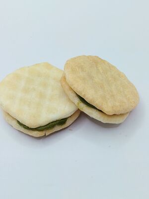 Premium-Matcha-gefüllte Reiskracker mit knackiger Textur und ausgewogenen Geschmack für Sojabohnen-Snacks