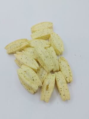 Leichte und knusprige hohle Kartoffelröhrchen mit Algengeschmack und Umami-Geschmack, hergestellt aus hochwertigen Kartoffeln