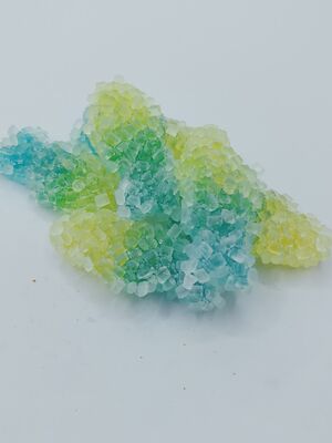 Sparkle-Kristall-Zucker-Beschichtung Bären-förmige Gummies mit doppelter Textur für vielseitige Anlässe Sojabohnen Snacks