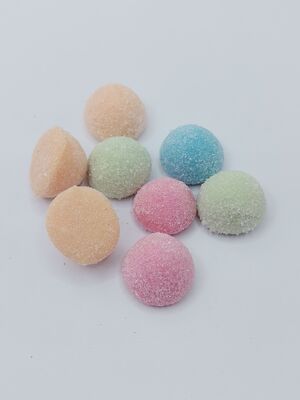 Pastellfarbene Kaugäse und weiche Fruchtgummies mit Fruchtgeschmack Sojabohnen Snacks