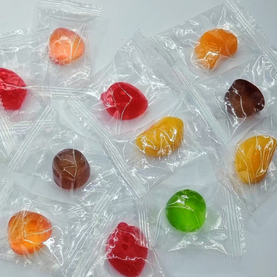 Farbenfrohe individuell verpackte Gummi-Süßigkeiten für Partys Veranstaltungen Alltagsgenuss