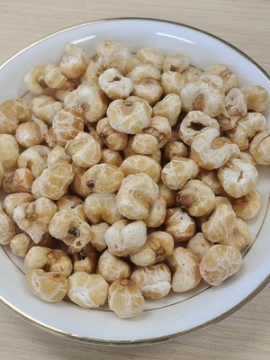 Knusprig Leckere Natürliche Ölfreie Gebackene Geröstete Mais-Puff-Snacks